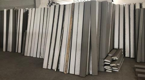 EPS構件的主要材料是EPS泡沫塑料，這是一種由聚苯乙烯樹脂經過發泡處理而成的輕質材料。