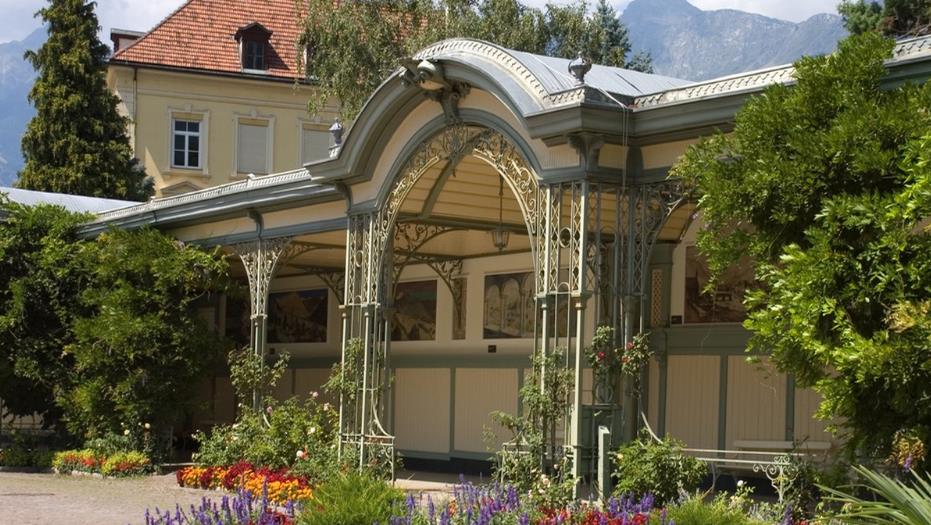 eps線條施工期間不能忽視的幾個要點