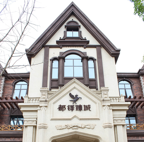 歐式古典建筑設計潮流：EPS外墻裝飾線條的時尚魅力