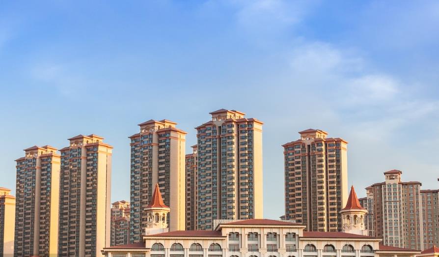 創意設計點亮別墅外觀！外墻EPS線條裝飾的全新可能